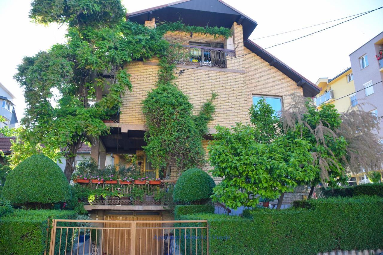 Apartman Wisteria รานเย ภายนอก รูปภาพ