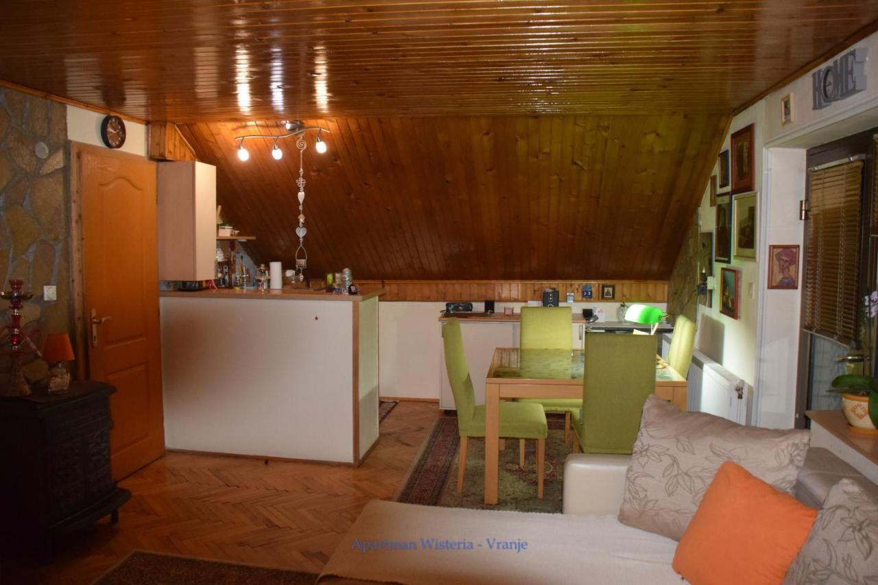 Apartman Wisteria รานเย ภายนอก รูปภาพ