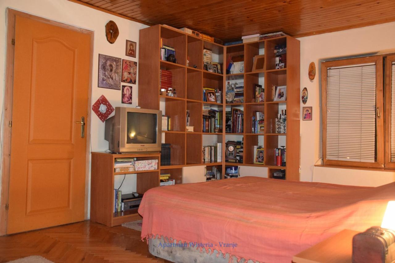 Apartman Wisteria รานเย ภายนอก รูปภาพ