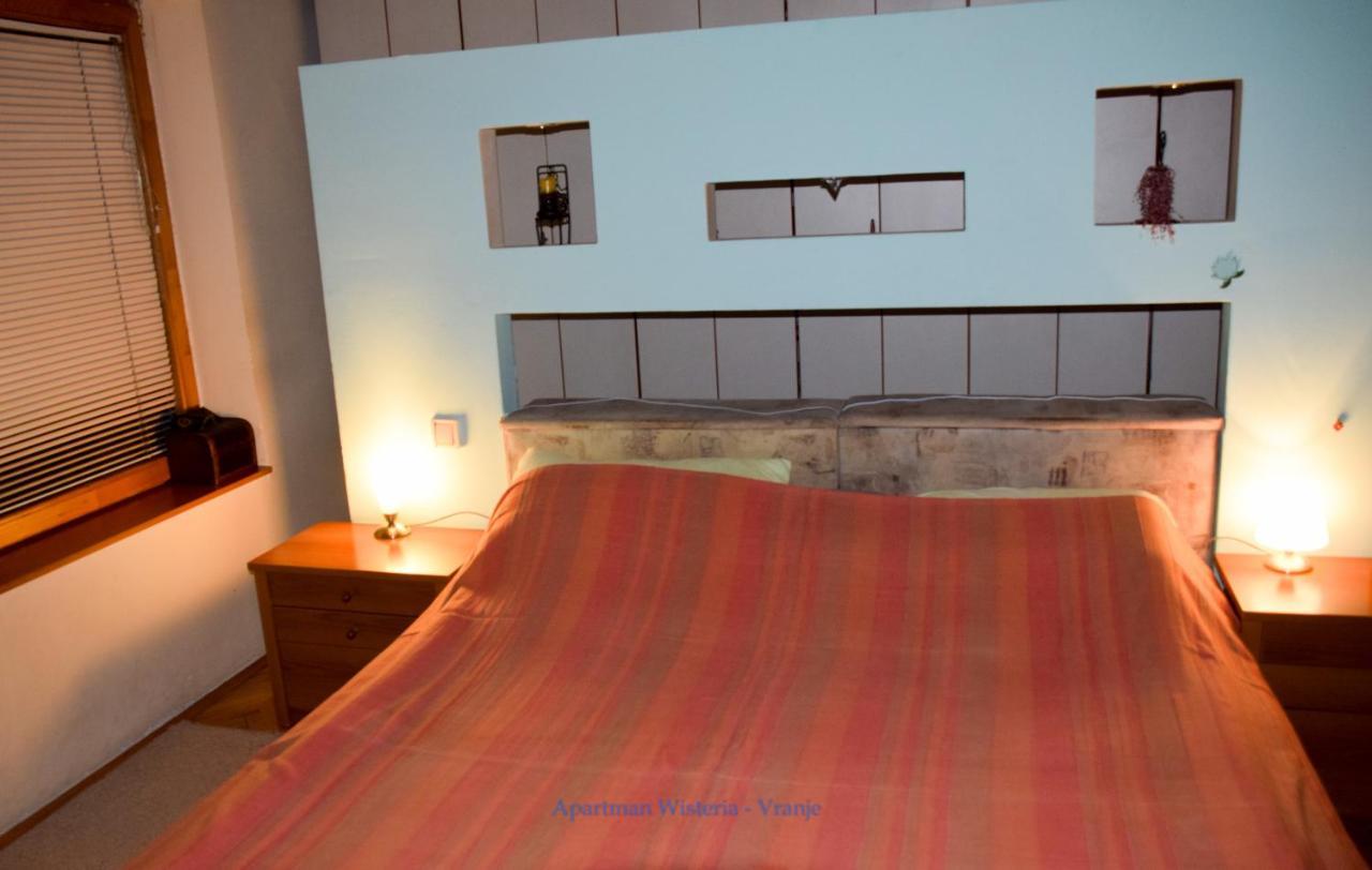 Apartman Wisteria รานเย ภายนอก รูปภาพ