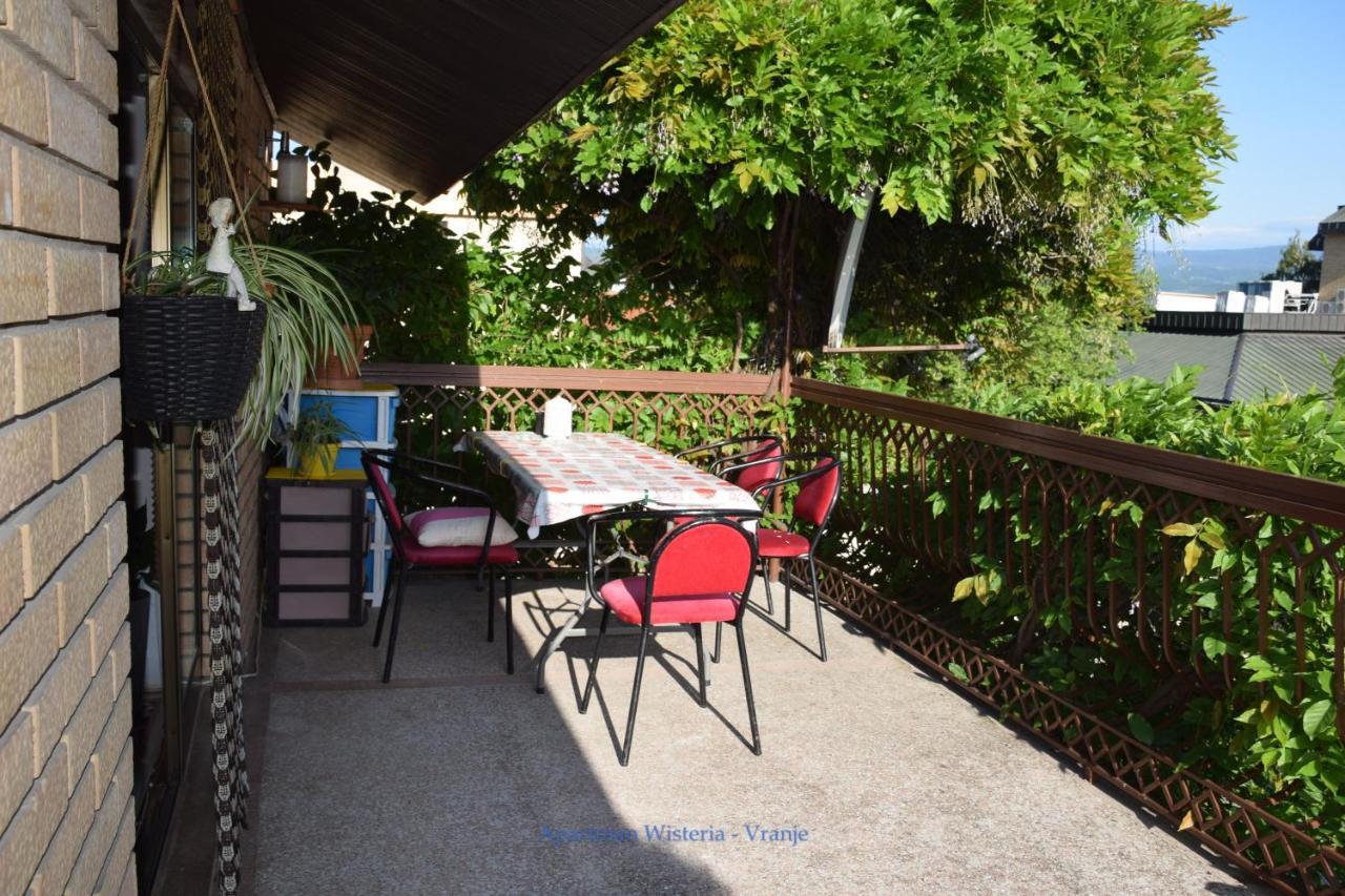 Apartman Wisteria รานเย ภายนอก รูปภาพ