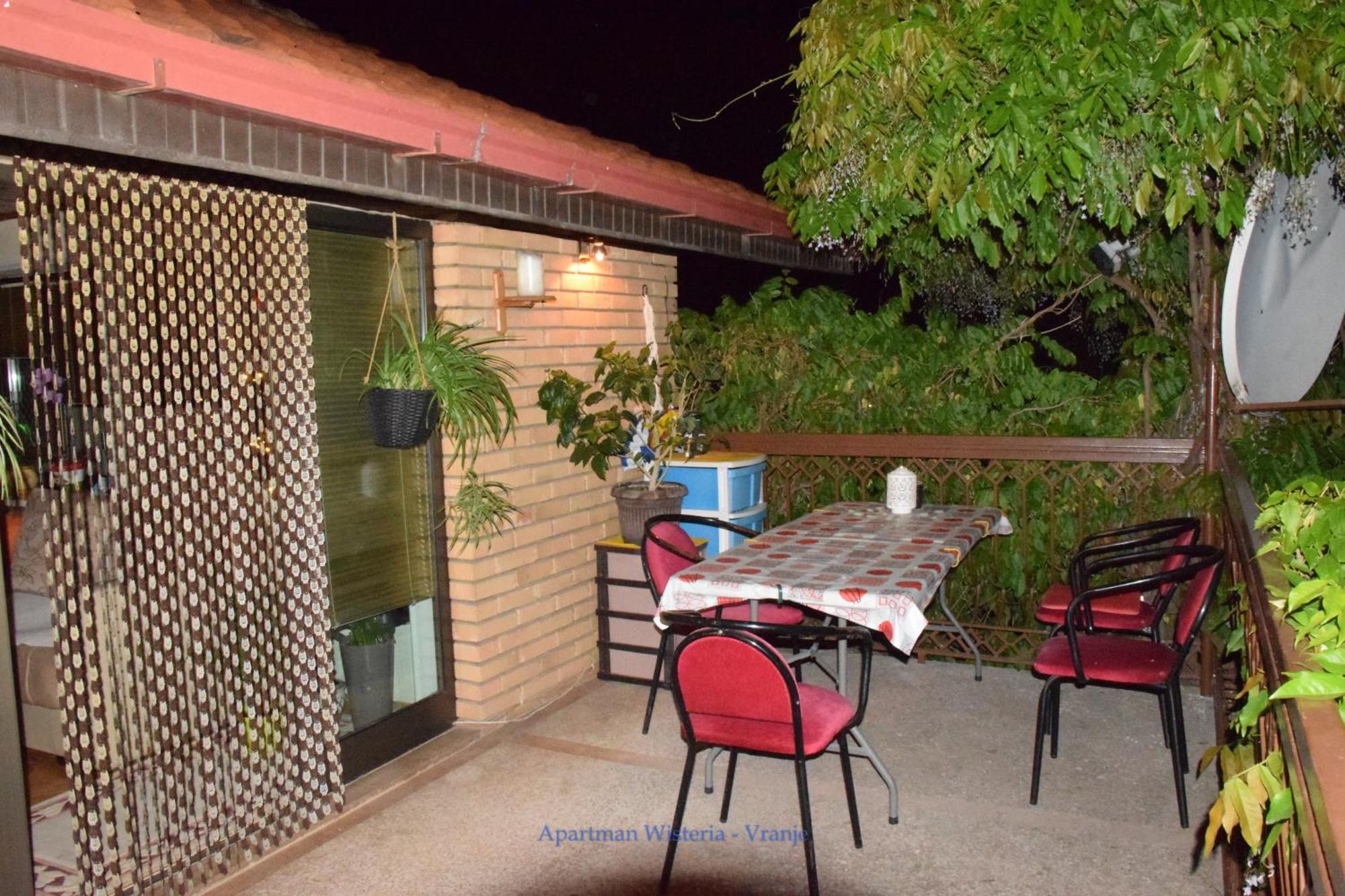 Apartman Wisteria รานเย ภายนอก รูปภาพ